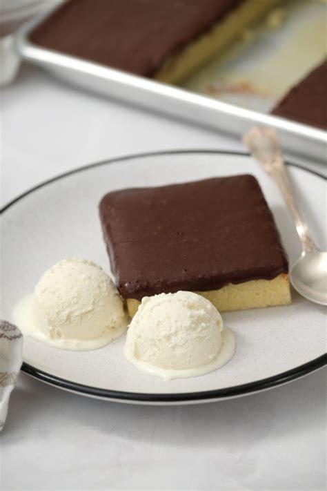 Texas Sheet Cake Ice Cream: A Sweet Treat for Any Occasion