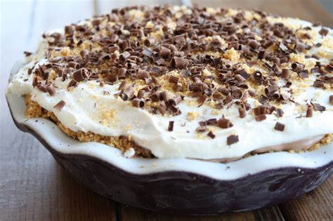 The Allure of Ice Cream Pies with Graham Cracker Crust: A Delectable Guide to Indulgence