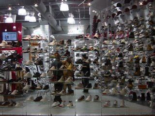 The Holistic Sanctuary of Shoe Palace Tanforan: A Haven for Foot-phoria