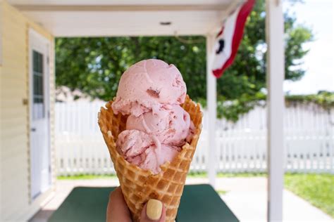 The Ultimate Guide to Iowas Finest Ice Cream Delights