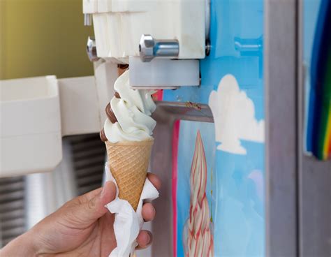 The Ultimate Guide to Unforgettable Frozen Treats: A Deep Dive into Ice Cream Machines