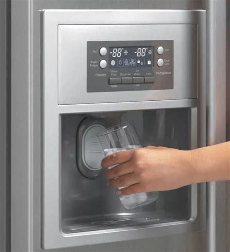 Unlock the Convenience of Automatic Ice Makers: A Guide to Effortless Ice Production