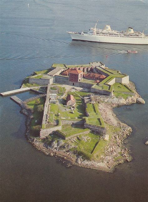 Upplev båt till älvsborgs fästning - en resa genom tid och rum