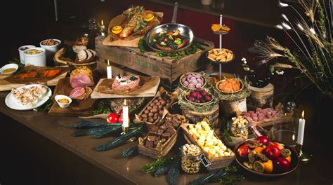 Upplev den kulinariska julmagin på Sollentuna Julbord