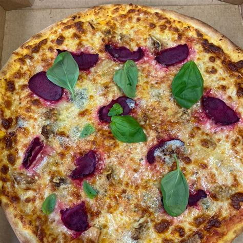 Upplev den oförglömliga smakupplevelsen på Ljusdal Pizzeria!