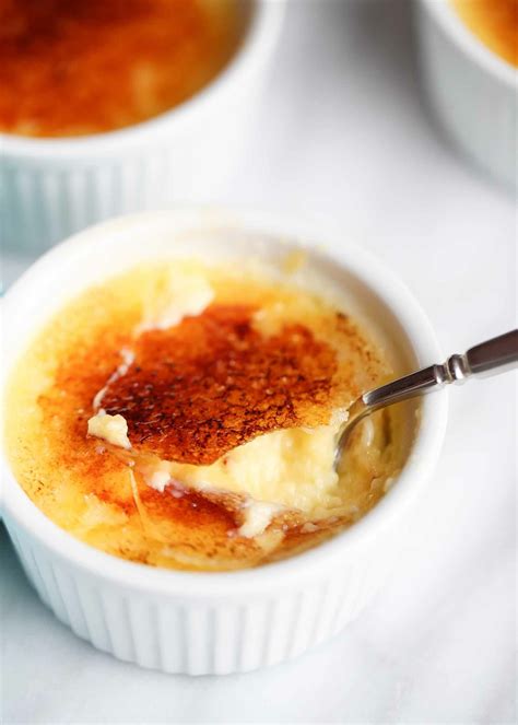 Upplev den utsökta smaken av crème brûlée med vaniljsocker