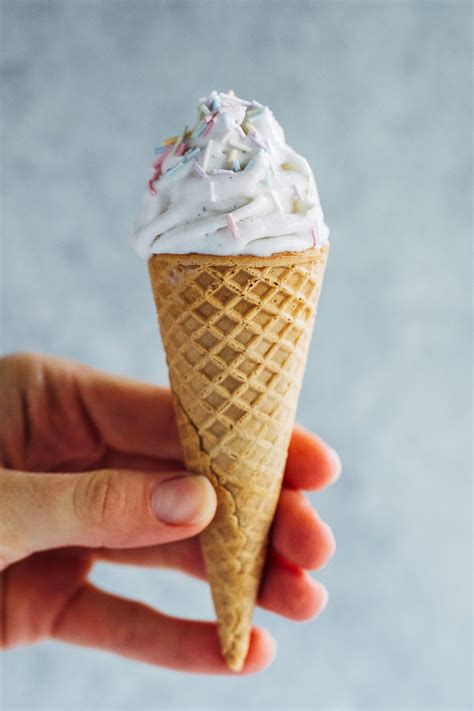 Vegan Soft Serve Ice Cream: A Refreshing Treat for the Health-Conscious and Environmentally Aware