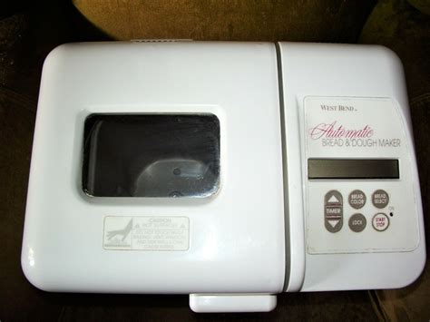 West Bend Bread Maker 41045 User Manual