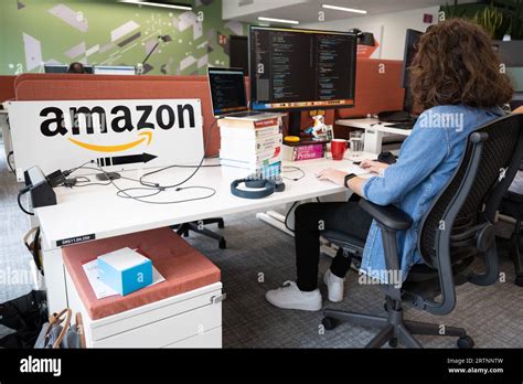 amazon software developer, Amazon q for software development, apps & business intelligence