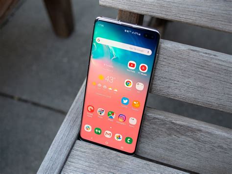 android phone with largest screen, S10 androidcentral phablet. Best large screen (phablet) android phone in 2019
