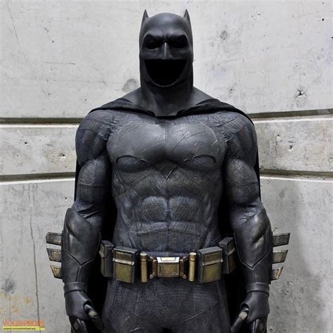 batman vs superman batman suit