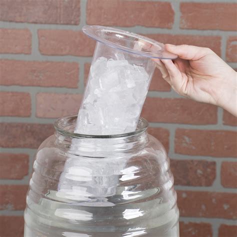 beverage dispenser with ice core