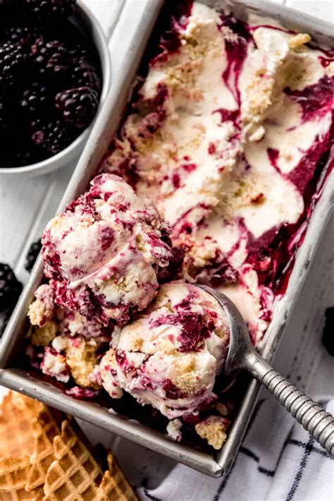 blackberry cobbler ice cream