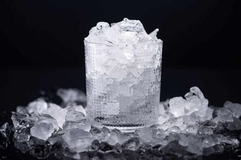 blender crushes ice