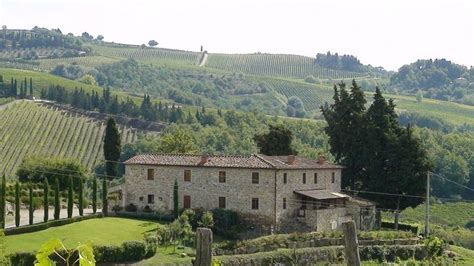 bo på vingård italien