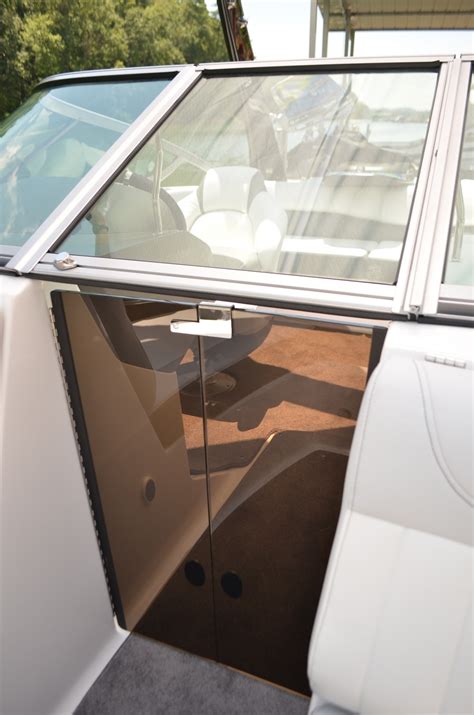 Bowrider Walkthrough Door