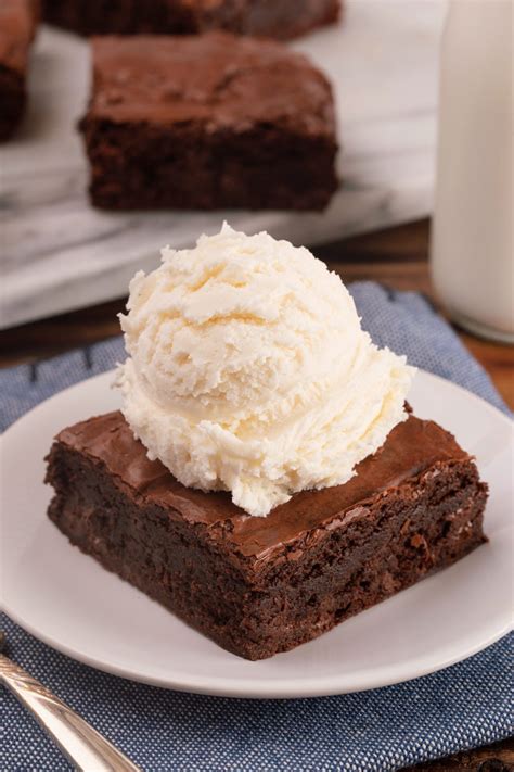 brownies with ice cream