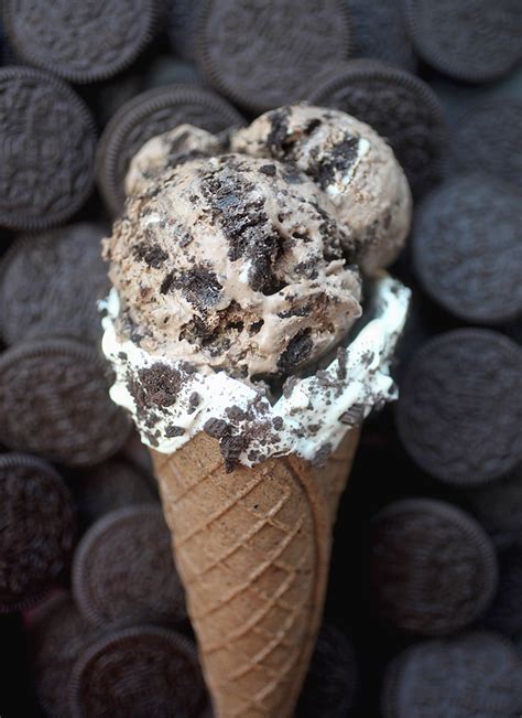chocolate cookies and cream ice cream