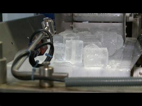 como se fabrica hielo en cubitos