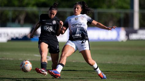 corinthians ainda está na libertadores