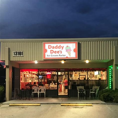 daddy dees ice cream parlor
