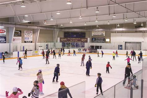 danbury ice skating
