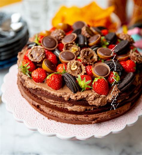 dekorera chokladtårta