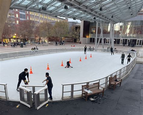 downtown silver spring ice skating