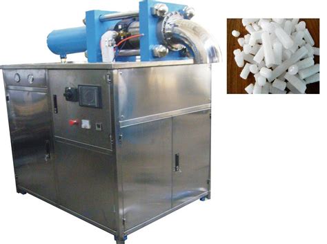 dry ice pellet maker