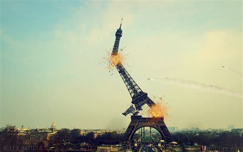 eiffel tower destroyed
