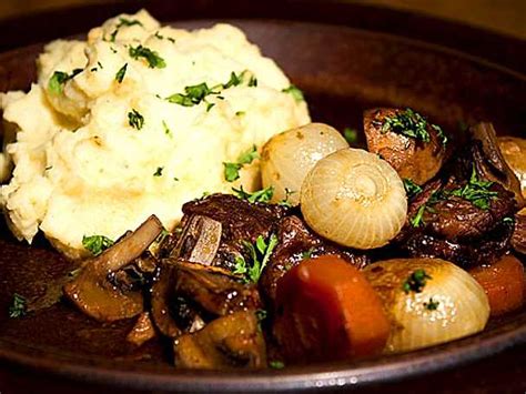 förrätt till boeuf bourguignon