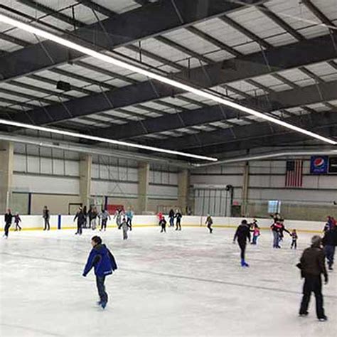 fort liberty ice skating rink