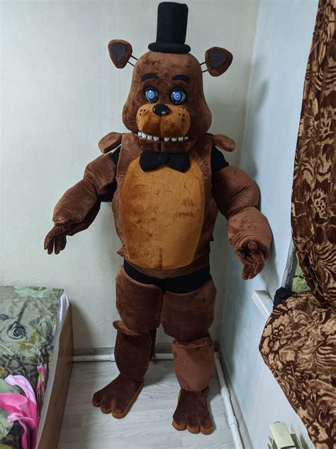 freddy fazbear cosplay