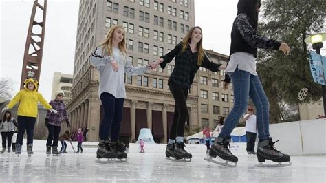 fresno ca ice skating