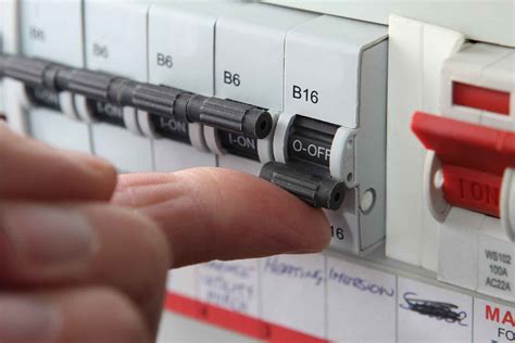fuse box buttons 