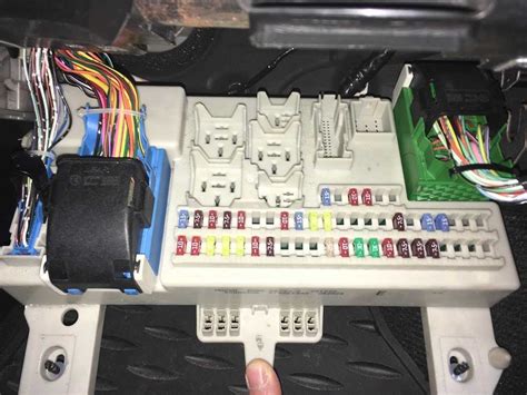 fuse box connection missing 