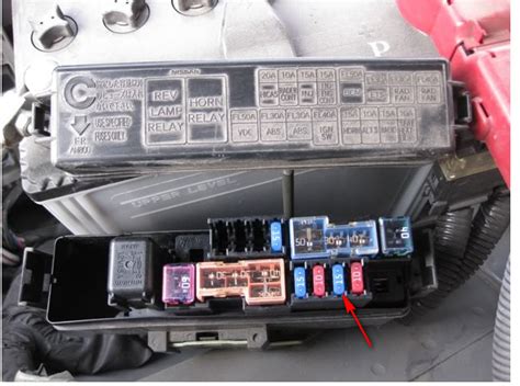 fuse box in 2003 infiniti g35 