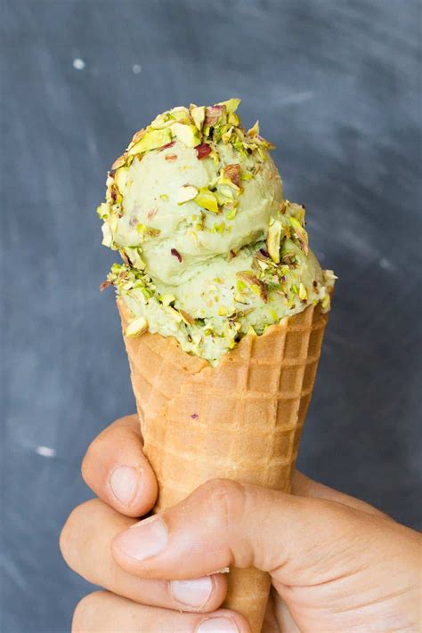 gelato pistachio ice cream