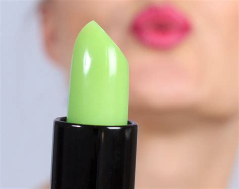 grönt läppstift: Uttryck dig själv med färg