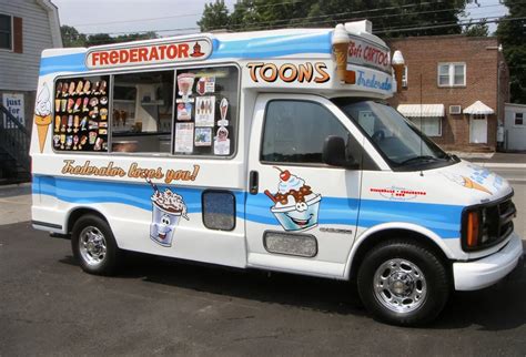 how much does an ice cream truck make