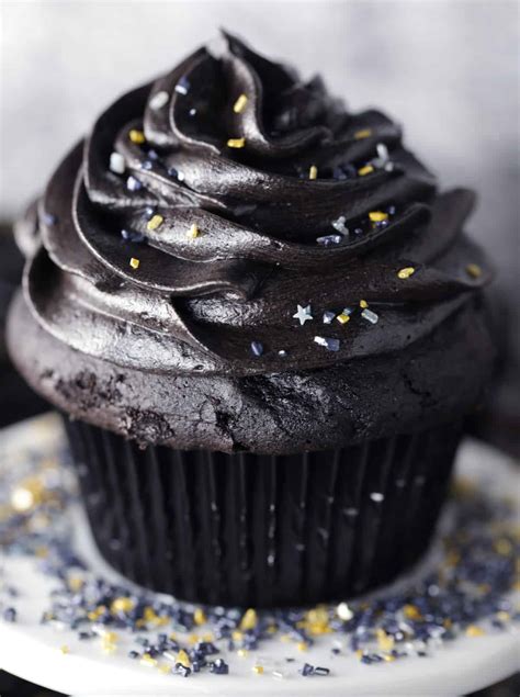 how to make black buttercream icing