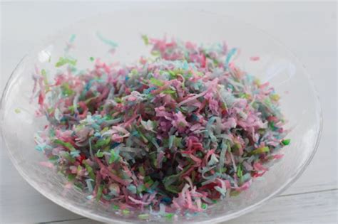 how to make colored coconut, How to color coconut