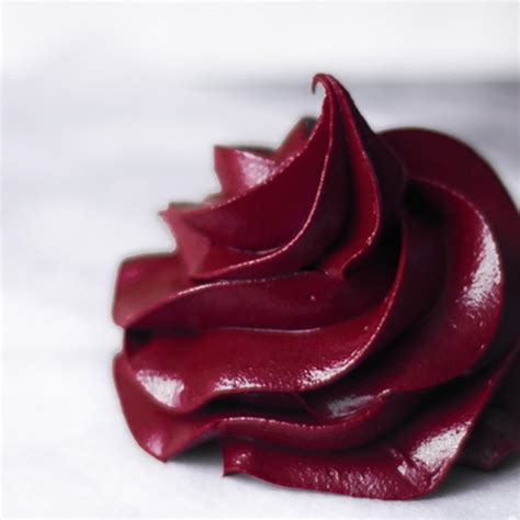 how to make dark red royal icing