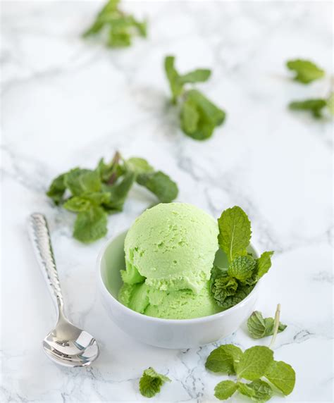 how to make mint ice cream with fresh mint