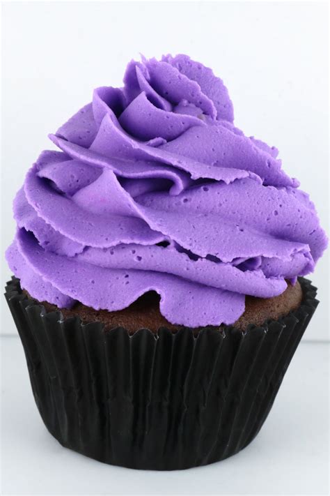 how to make purple icing with blue and red