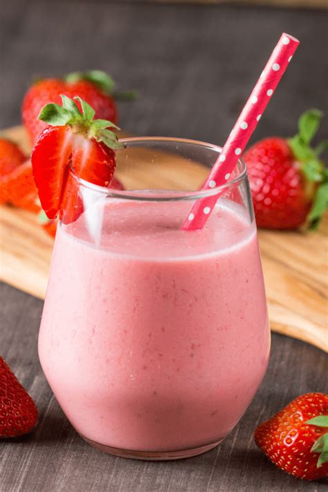 how to make strawberry milkshake without ice cream