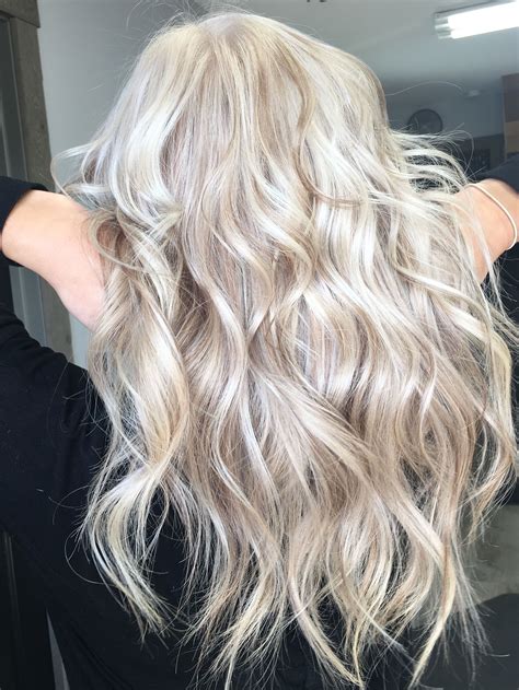 ice blonde hair highlights