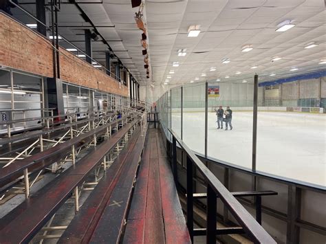 ice box skating rink