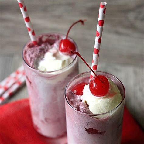 ice cream drinks with alcohol