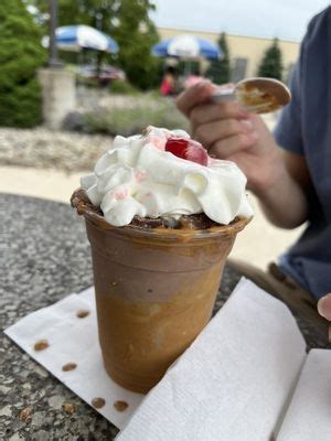 ice cream in livonia